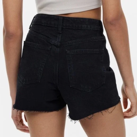 H&M HIGH RISE DENIM SHORTS - Picture 2 of 4